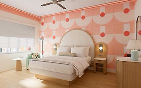 Waldorf Towers South Beach